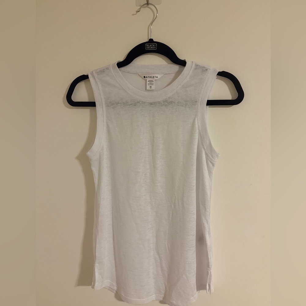 Athleta Brezzy Tank